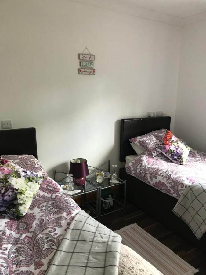 Appartamento Pat'S Place Ballaghaderreen Esterno foto